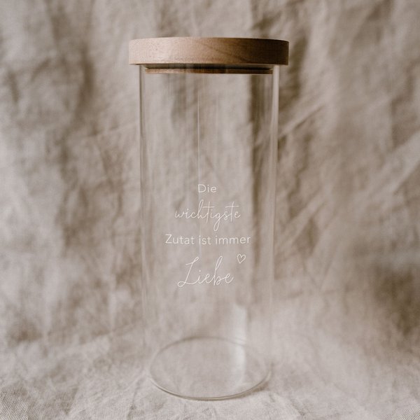 Vorratsglas "Die wichtigste Zutat ist immer Liebe" von Eulenschnitt